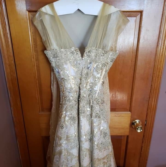 Jovani Gown - Picture 5 of 6